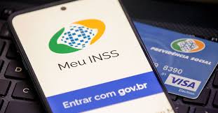 INSS orienta segurados a usarem serviços digitais durante greve