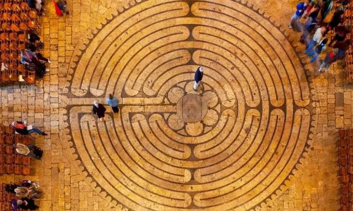 Convento histórico em SP recebe exposição inédita com 60 artistas